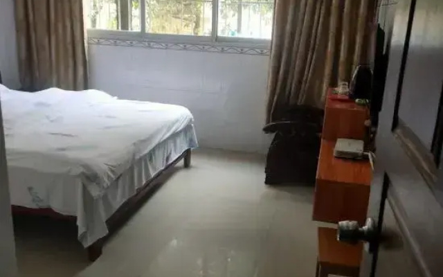 Fengshan Ping'an Hotel