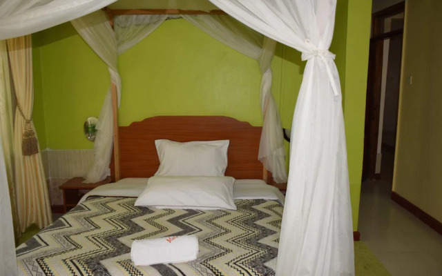 Yaris Guest House M&M
