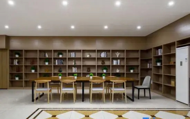 Yizheng Shengting Hotel