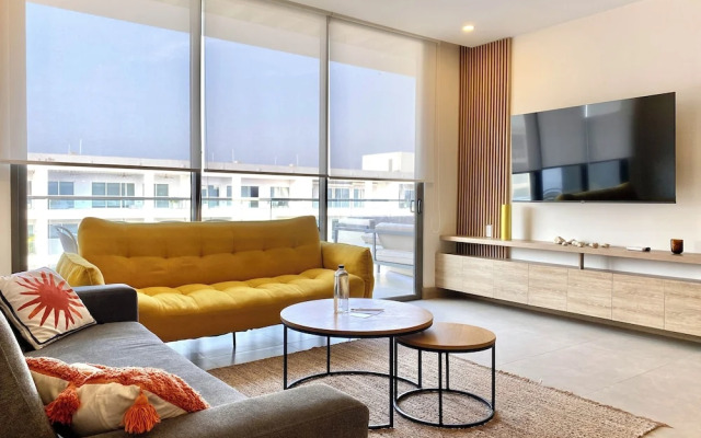 Morros Zoe by Wynwood House