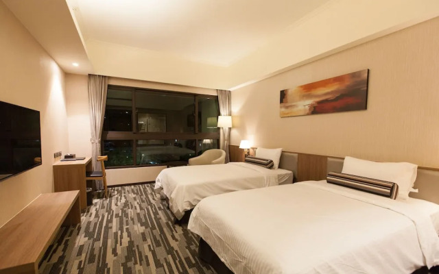 F Hotel Chipen