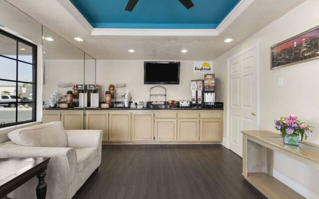 Days Inn By Wyndham Downey