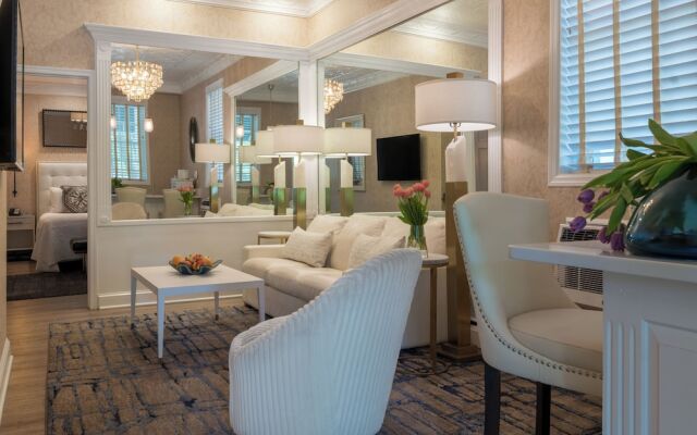 Chateau Inn and Suites