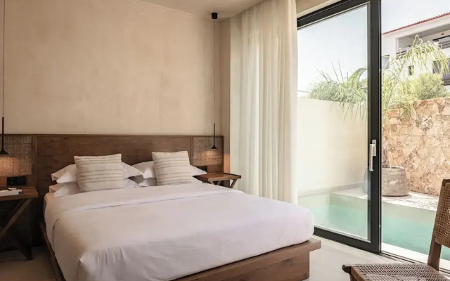 Seven Rocks Suites