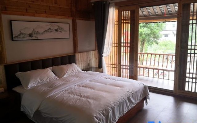 Huaxi Biancheng 12 Suites