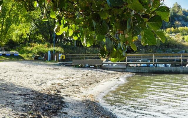 6 Person Holiday Home in Uddevalla