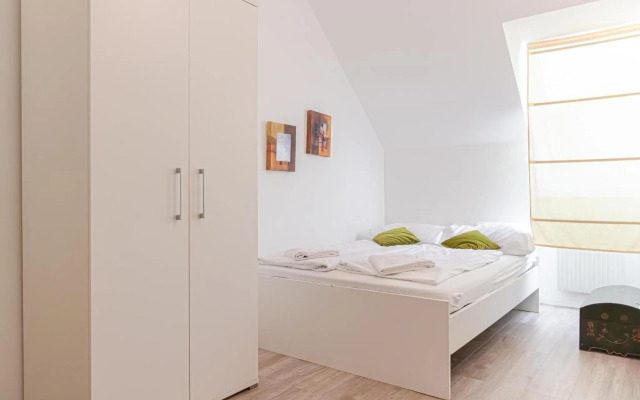 Ideal 2BR - Lovely for Longstays