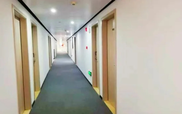 Happiness Holiday Apartment (Zhongshan Changjiang Kaiyin)