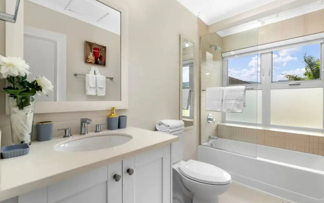 3rd Floor Condo Richmond Estate Beach Access Pool