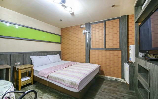 Pearl Veronica Self Check-in Motel