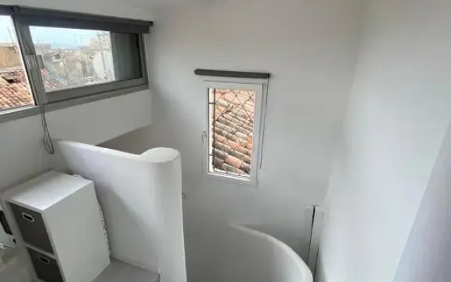 Charmant appartement terrasse sur les toits
