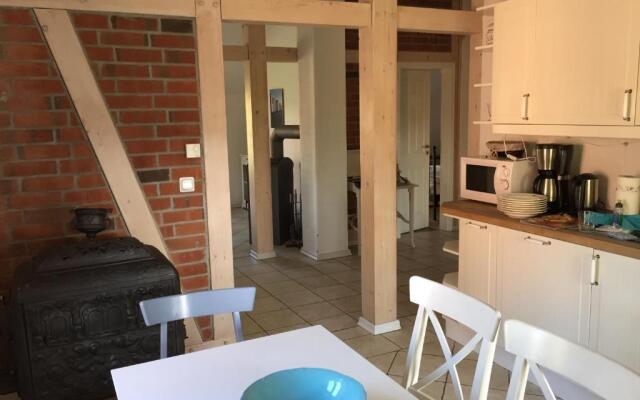 Alte Fischerkate und Möwennest