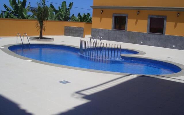 Casa Tropico
