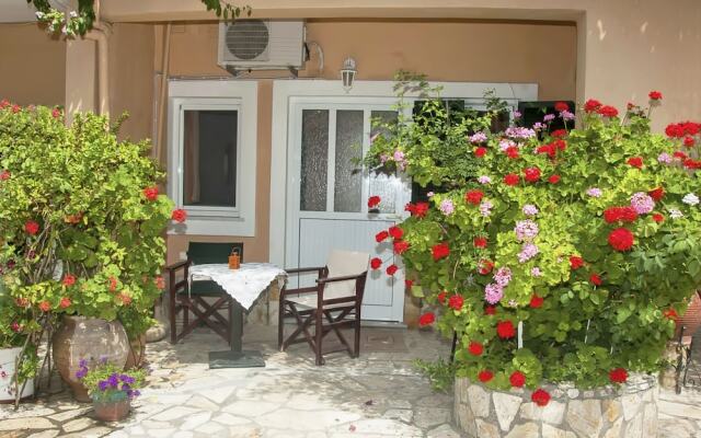 "holiday Studio Apartment Tonia - Pelekas Beach, Corfu"