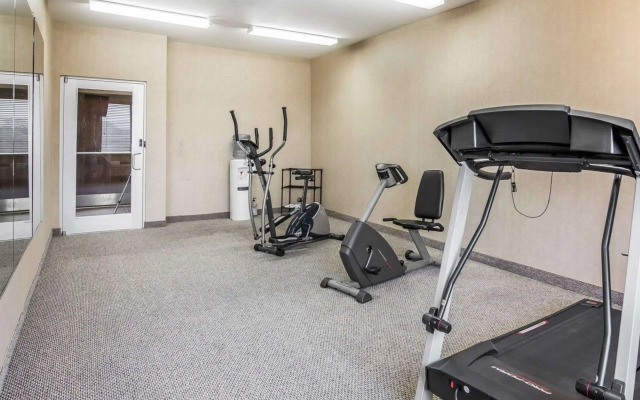 Rodeway Inn & Suites Salina South