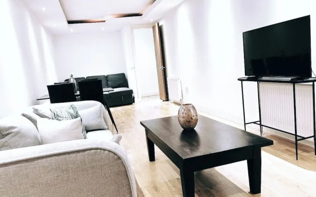 LUX Oxford Street Marylebone Flat