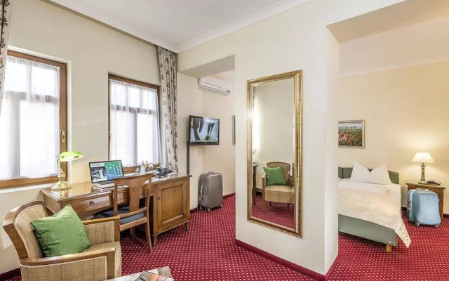 Hotel Arador