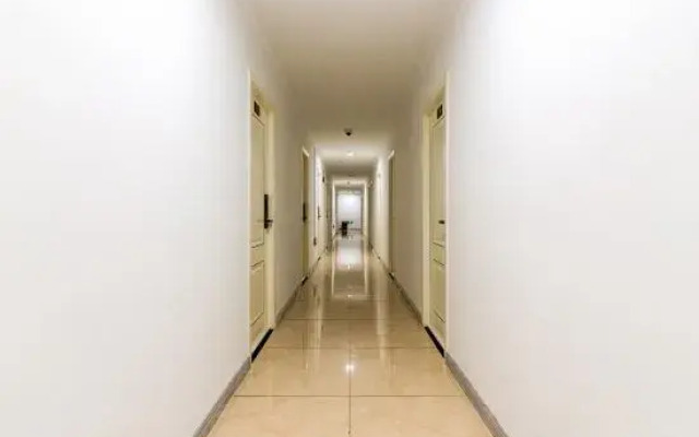 Qingzhu Hainaju Hotel (Shanghai Xingzhi Road Subway Station)