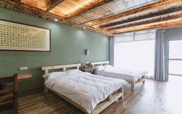 Longji Terraced Field Yunduan Scenic Homestay (Ancient Zhuang Village)