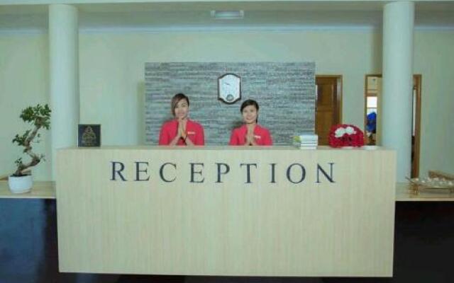 New Chaungtha Hotel