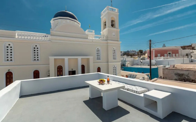 Santorini Karterados Retreat by GHH