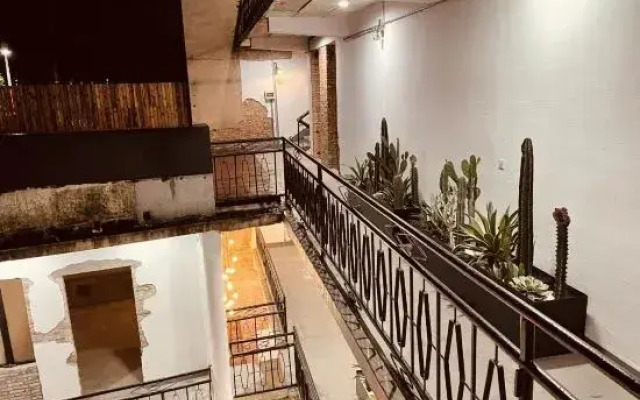 Door Woodworks Homestay