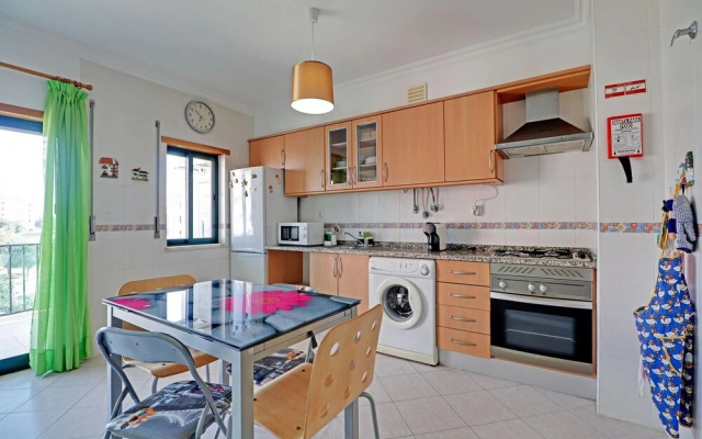 Arma O DE Pera Central by Homing