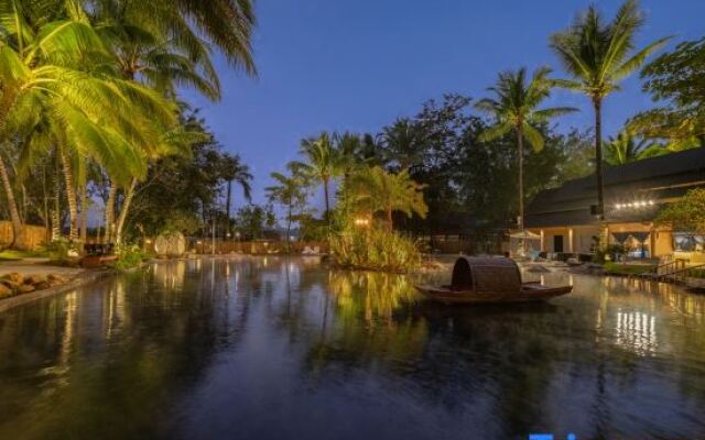 Xishuangbanna Peacock Valley Hot Spring VILLA Resort