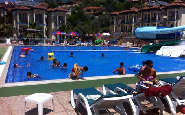 Gurol Hotel & Apart
