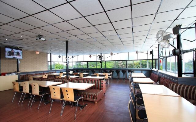 OYO 1175 Hotel Uno In