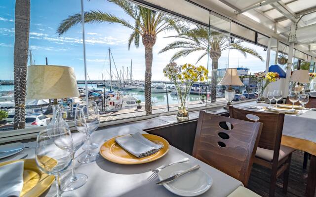 LAE13.1D- Apotel  Estepona hills by Roomservices