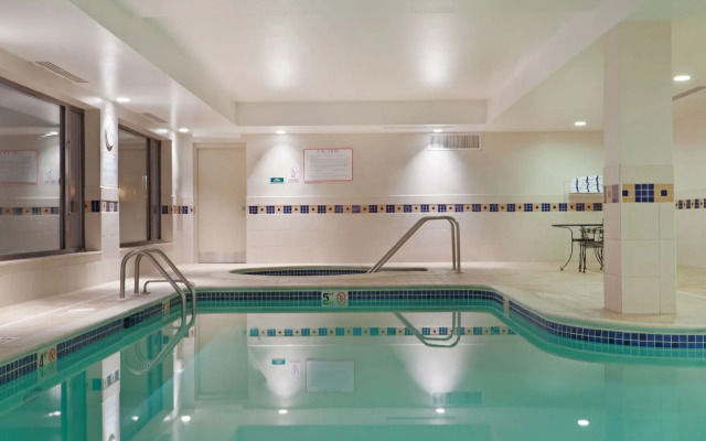 Holiday Inn Manchester Airport by IHG