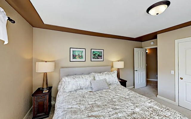 11750 Atascadero - 5 Br Home