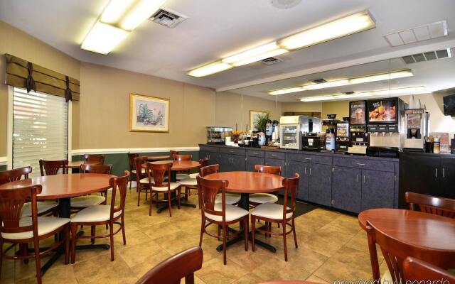 Best Western Harrisonburg Inn - Closed