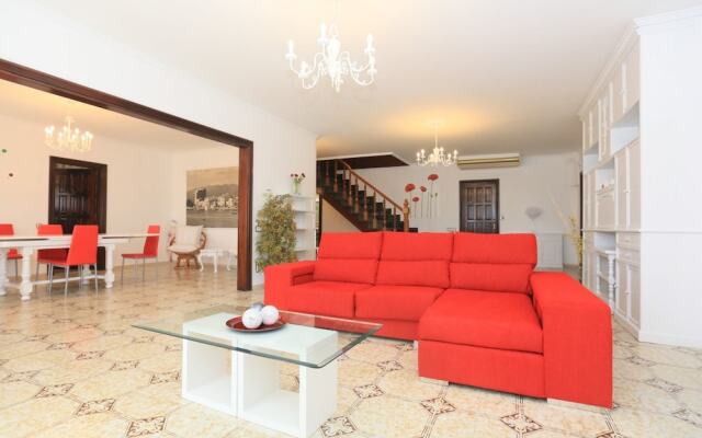 Villa Residencial Para 16 Personas en Cambrils