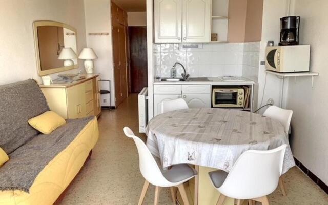 Appartement Balaruc-les-Bains, 1 pièce, 4 personnes - FR-1-503-82