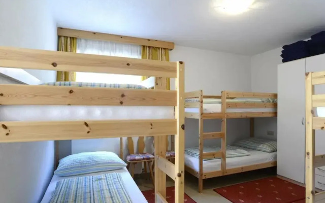 Spacious Holiday Home With Garden