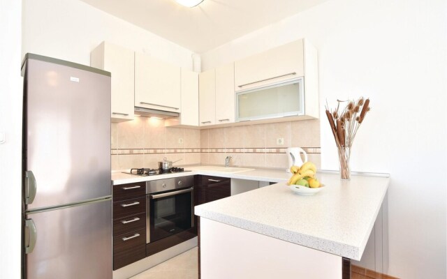 Amazing Home in Podstrana With Wifi and 3 Bedrooms