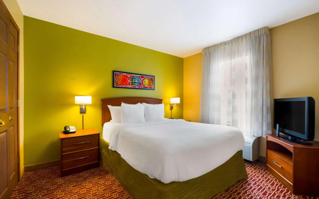 Sonesta Simply Suites Detroit Novi