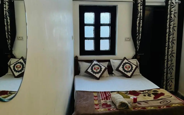 Suri Guest House