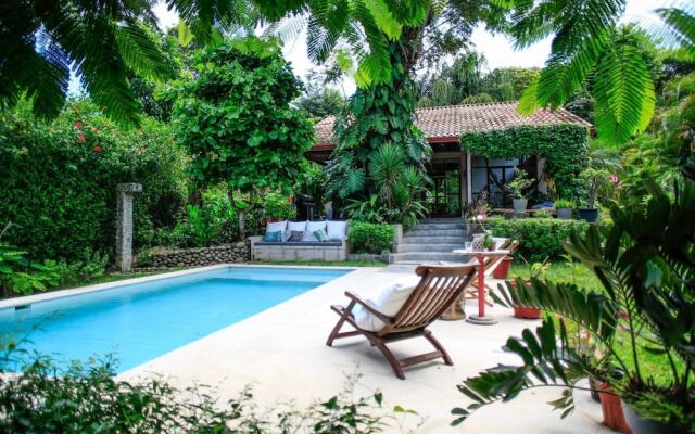 La Pergola, Unique Traditional Villa With Pool