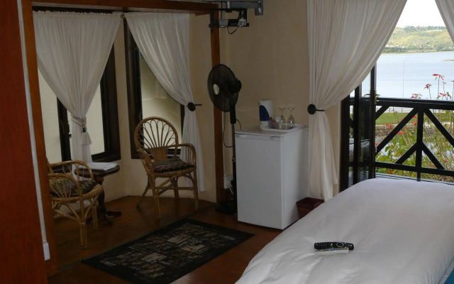 Lagoon Lodge
