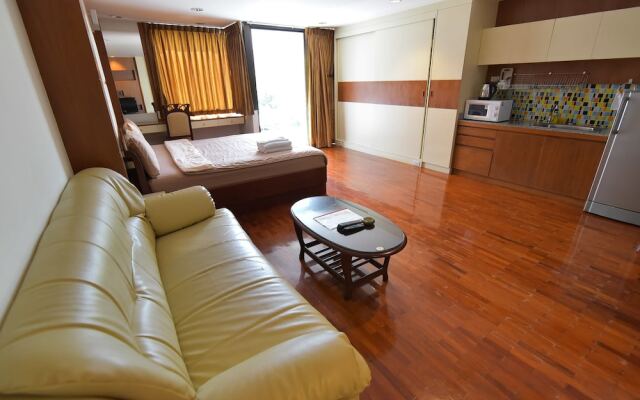 Eight Ville Apartment