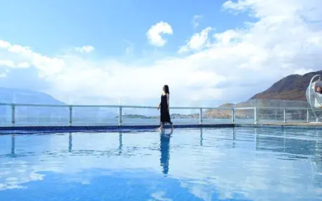 Erhai Lake View Resort Hotel Yuebo Jingyi