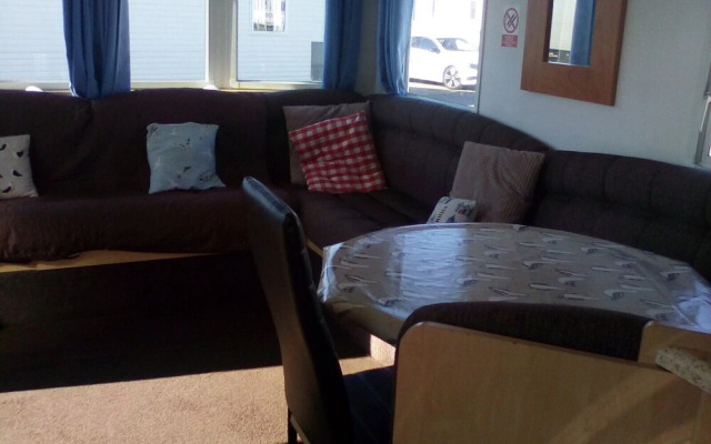 Arizona Family and Dogs Welcome Caravan 3 Bedrooms