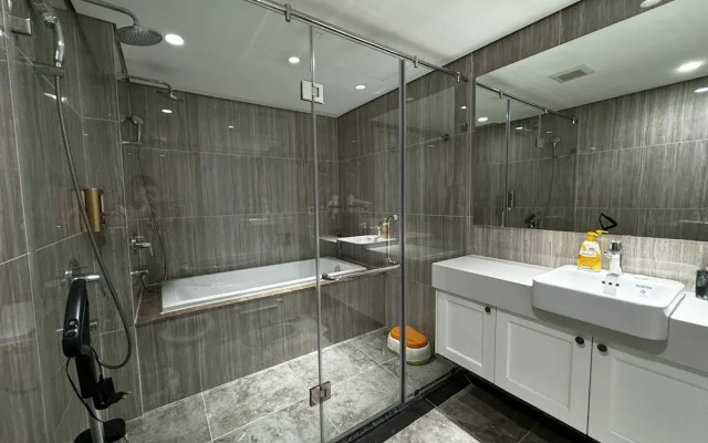 D Le Roi Soleil Premium Suites