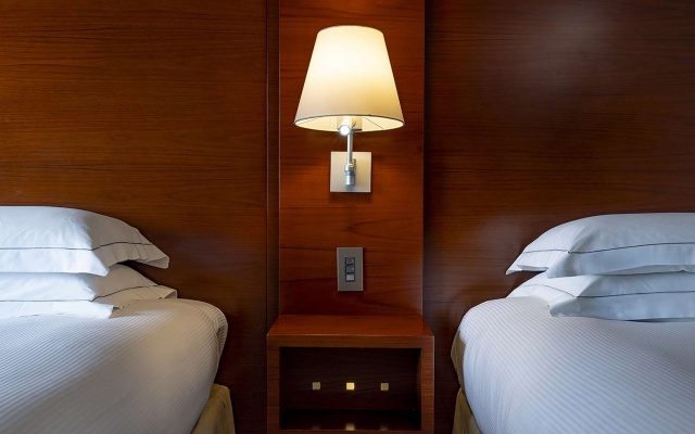 Hilton Twin room (트윈 침대 2개) 사진 4