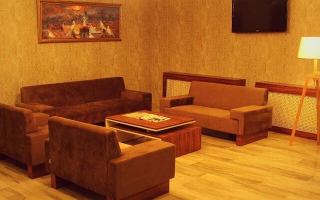 Somya Hotel