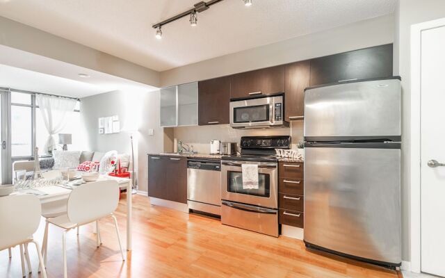 Stylish Suite in Downtown Toronto