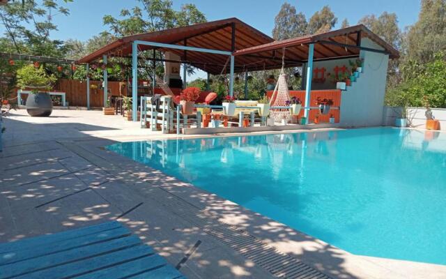 Tuthaliya Hotel